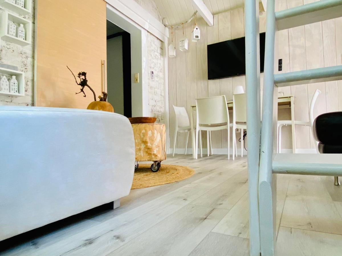 Casa De Palmas - Tiny House Villa Alkmaar Dış mekan fotoğraf